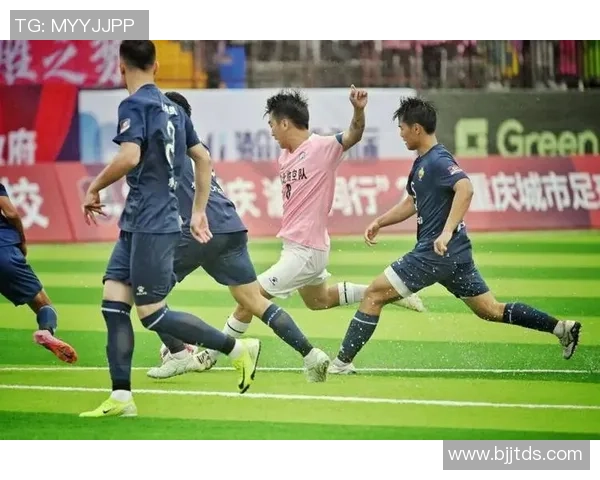 重庆足球队技术争议引发热议球迷与专家各执己见探讨战术问题 重庆足球队技术争议引发热议球迷与专家各执己见探讨战术问题